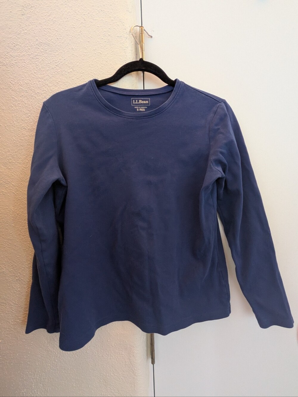 L.L. Bean Women's Soft Cotton Navy Blue Long-Sleeved Shirt Top Size Small